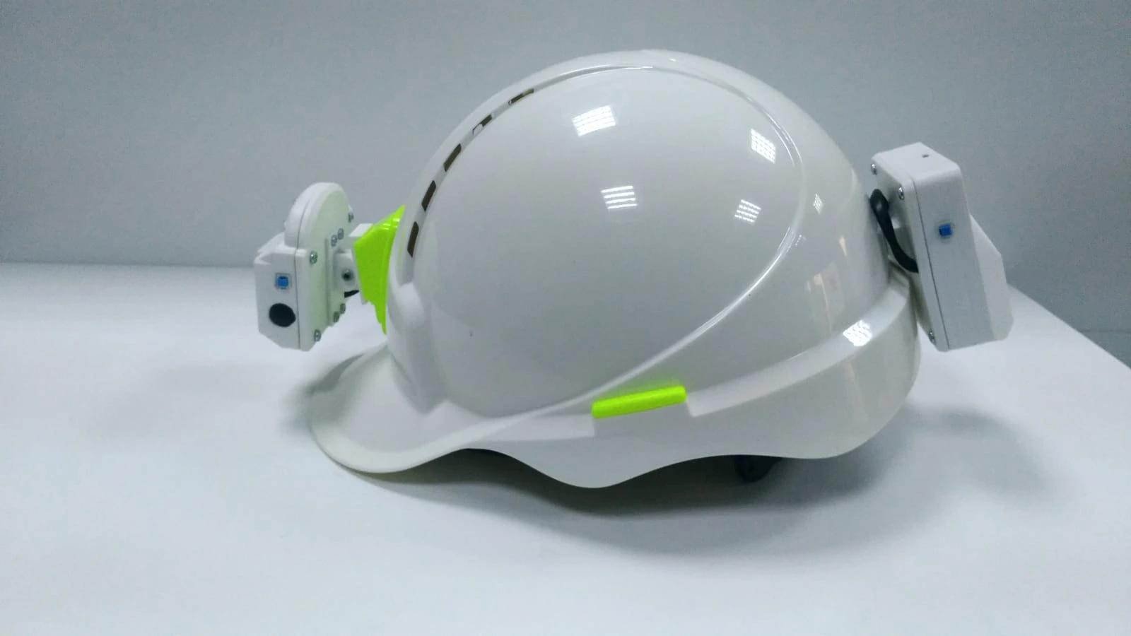 Baret üzerinde donanım entegrasyonu