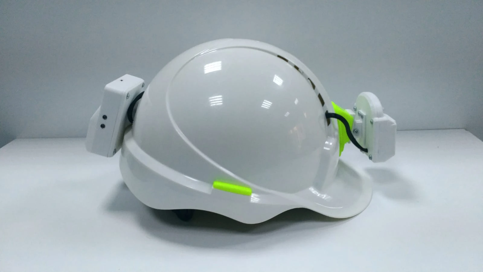 Baret üzerinde donanım entegrasyonu